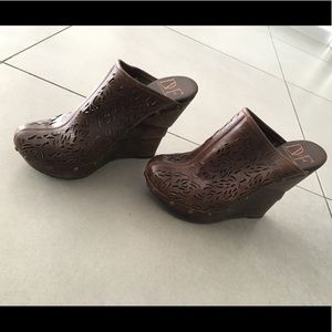 DVF Laser Cut Brown Leather Clogs 6.5